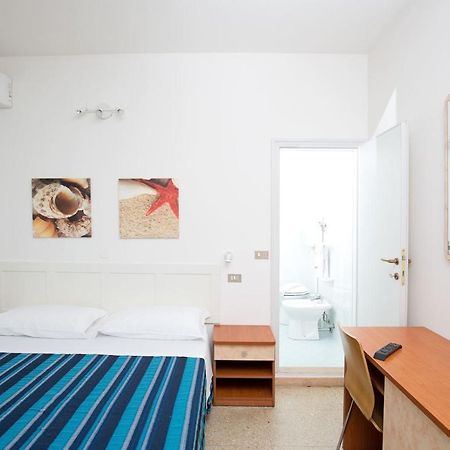 Hotel Helios Riccione Exterior foto